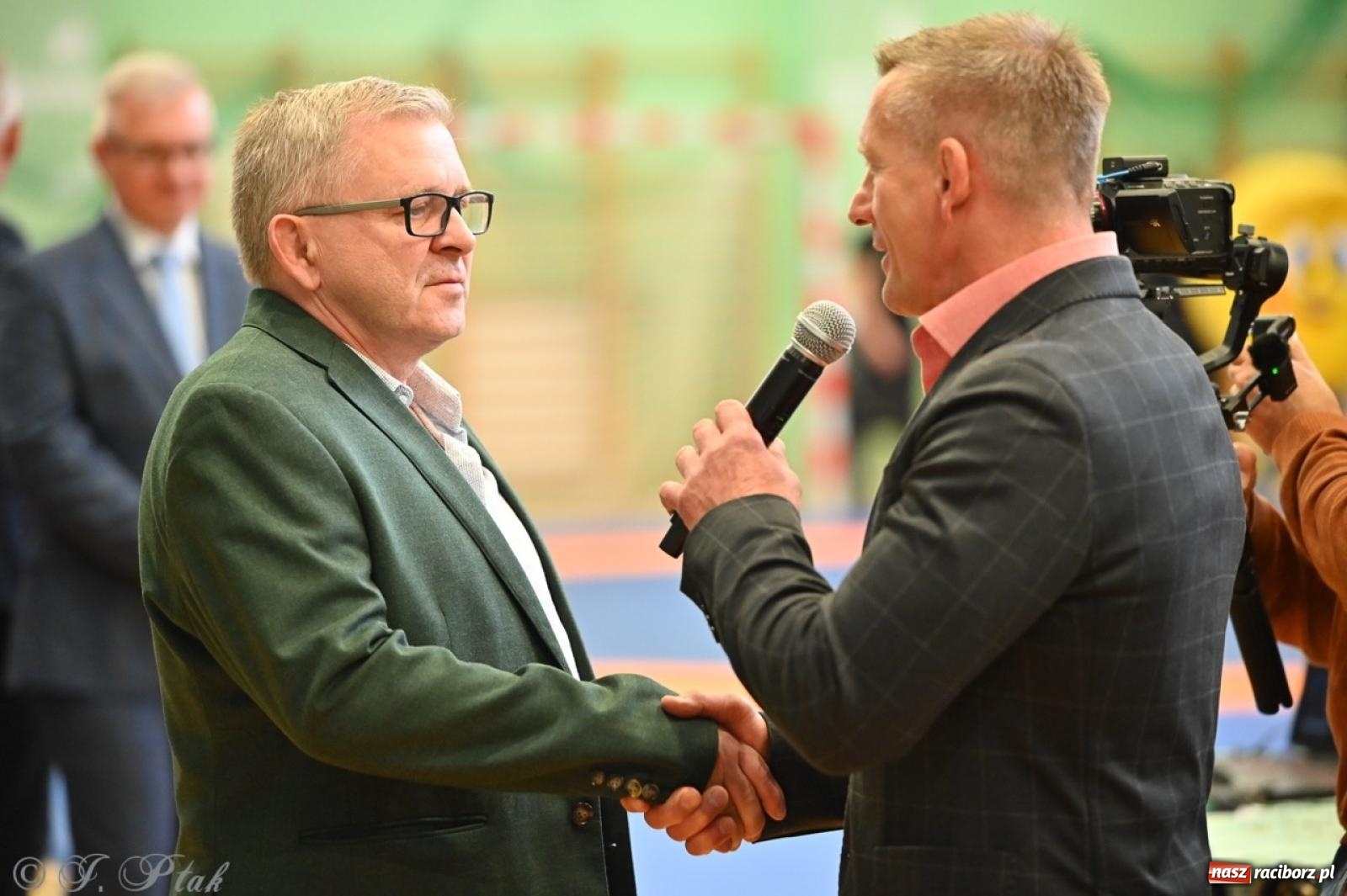 Zdjęcie w galerii na portalu naszraciborz.pl: Międzynarodowe starcie na matach. Racibórz gospodarzem Mistrzostw Polski Juniorów w zapasach klasycznych wiadomości z regionu