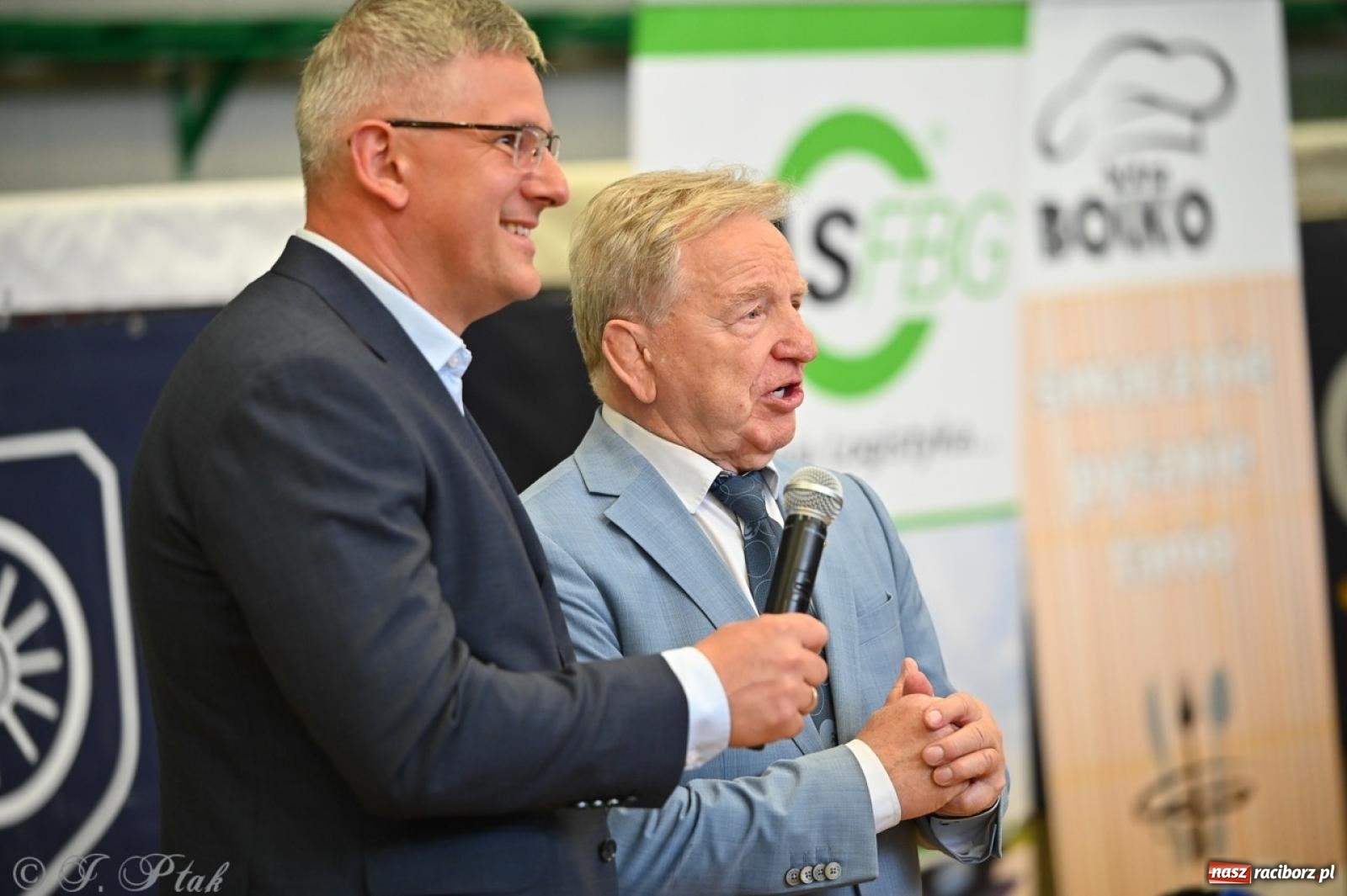 Zdjęcie w galerii na portalu naszraciborz.pl: Międzynarodowe starcie na matach. Racibórz gospodarzem Mistrzostw Polski Juniorów w zapasach klasycznych wiadomości z regionu