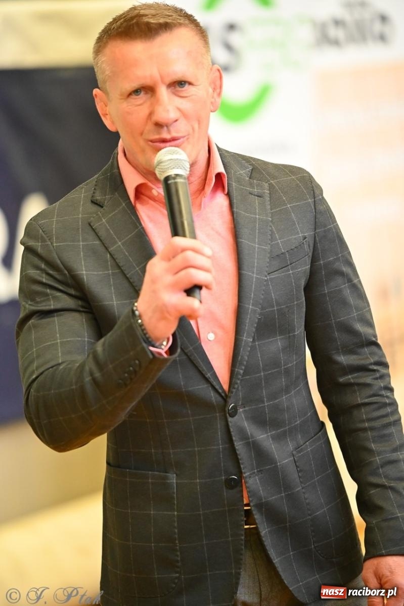 Zdjęcie w galerii na portalu naszraciborz.pl: Międzynarodowe starcie na matach. Racibórz gospodarzem Mistrzostw Polski Juniorów w zapasach klasycznych wiadomości z regionu