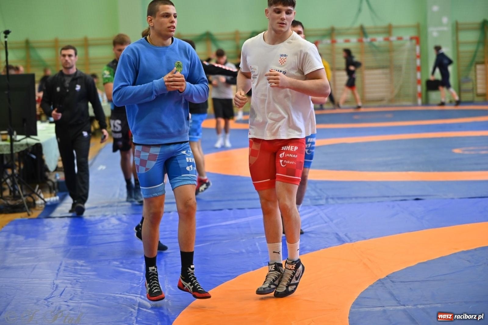 Zdjęcie w galerii na portalu naszraciborz.pl: Międzynarodowe starcie na matach. Racibórz gospodarzem Mistrzostw Polski Juniorów w zapasach klasycznych wiadomości z regionu