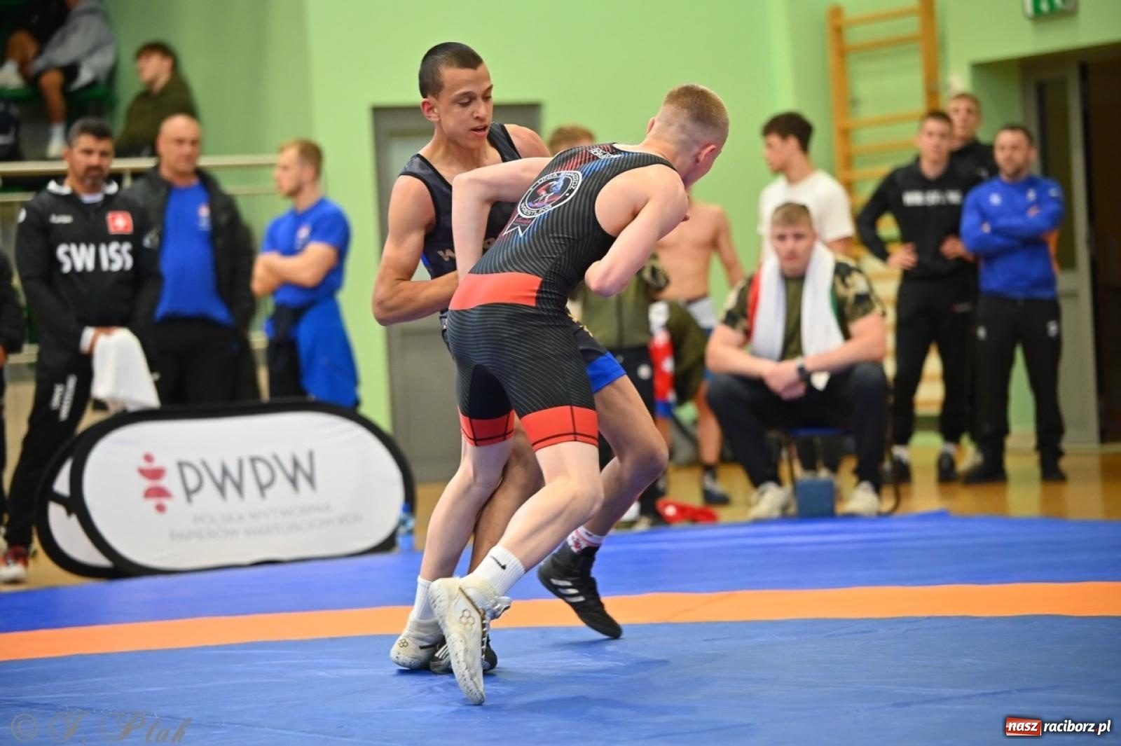 Zdjęcie w galerii na portalu naszraciborz.pl: Międzynarodowe starcie na matach. Racibórz gospodarzem Mistrzostw Polski Juniorów w zapasach klasycznych wiadomości z regionu
