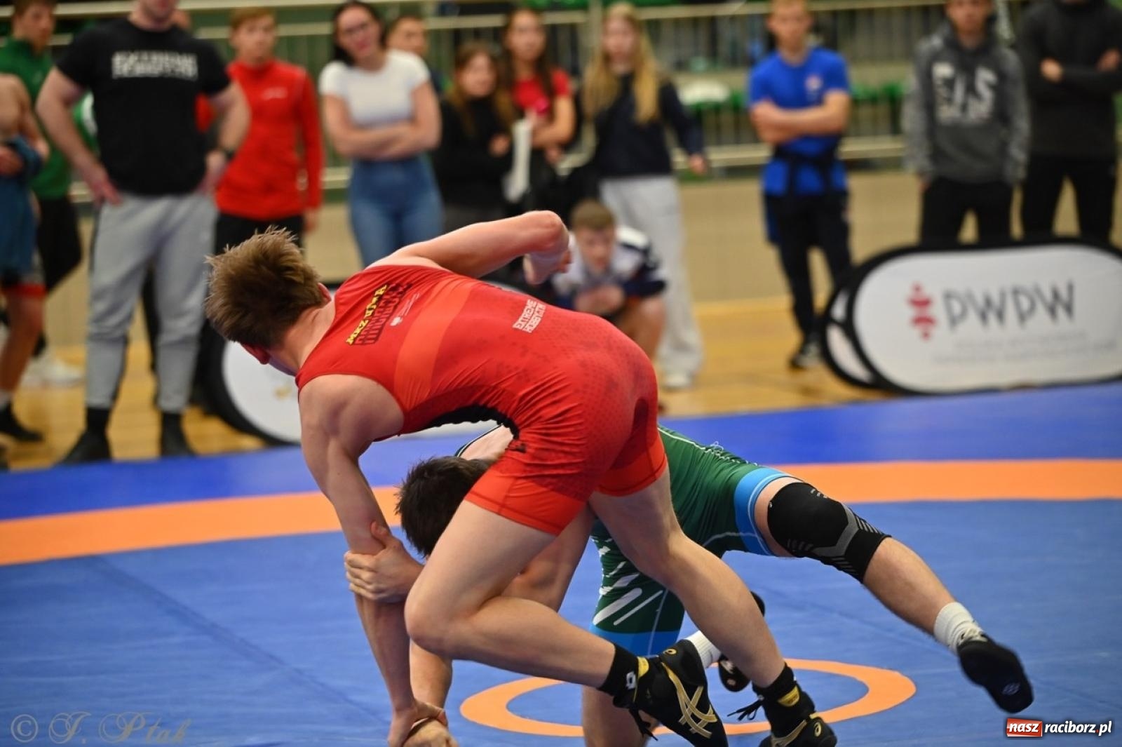 Zdjęcie w galerii na portalu naszraciborz.pl: Międzynarodowe starcie na matach. Racibórz gospodarzem Mistrzostw Polski Juniorów w zapasach klasycznych wiadomości z regionu