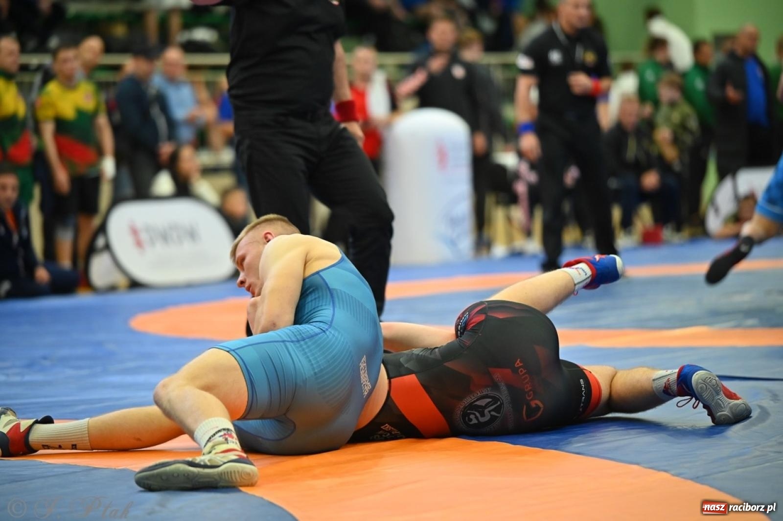 Zdjęcie w galerii na portalu naszraciborz.pl: Międzynarodowe starcie na matach. Racibórz gospodarzem Mistrzostw Polski Juniorów w zapasach klasycznych wiadomości z regionu