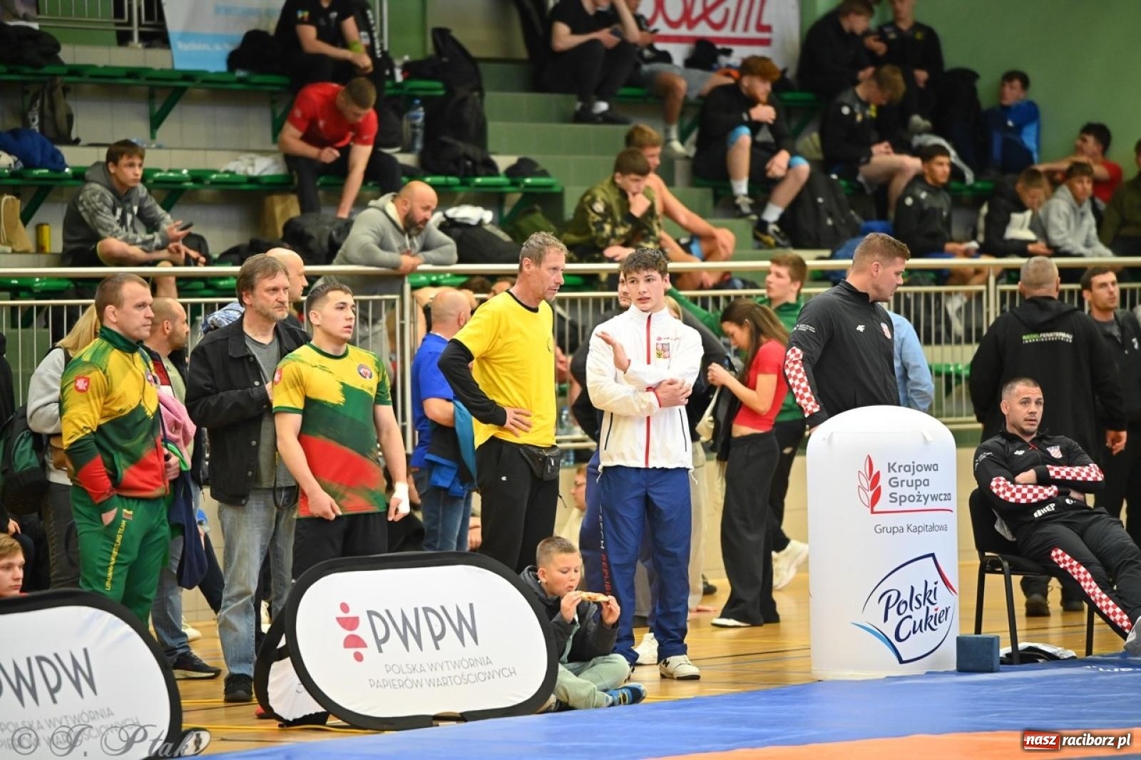 Zdjęcie w galerii na portalu naszraciborz.pl: Międzynarodowe starcie na matach. Racibórz gospodarzem Mistrzostw Polski Juniorów w zapasach klasycznych wiadomości z regionu