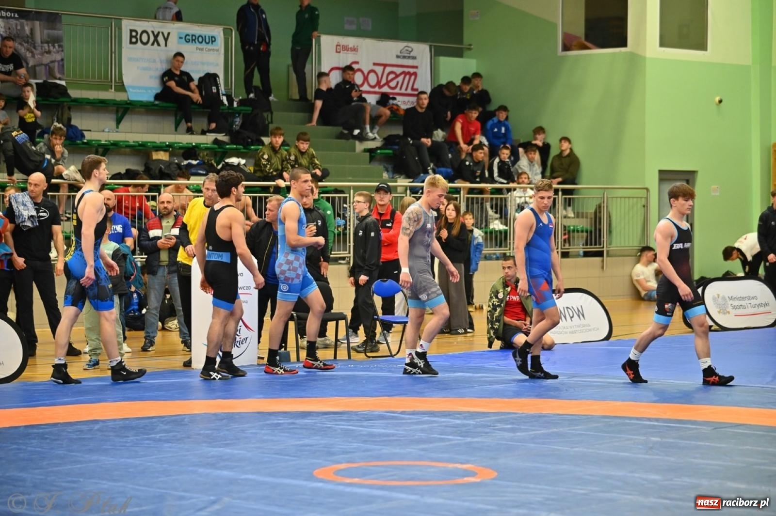 Zdjęcie w galerii na portalu naszraciborz.pl: Międzynarodowe starcie na matach. Racibórz gospodarzem Mistrzostw Polski Juniorów w zapasach klasycznych wiadomości z regionu