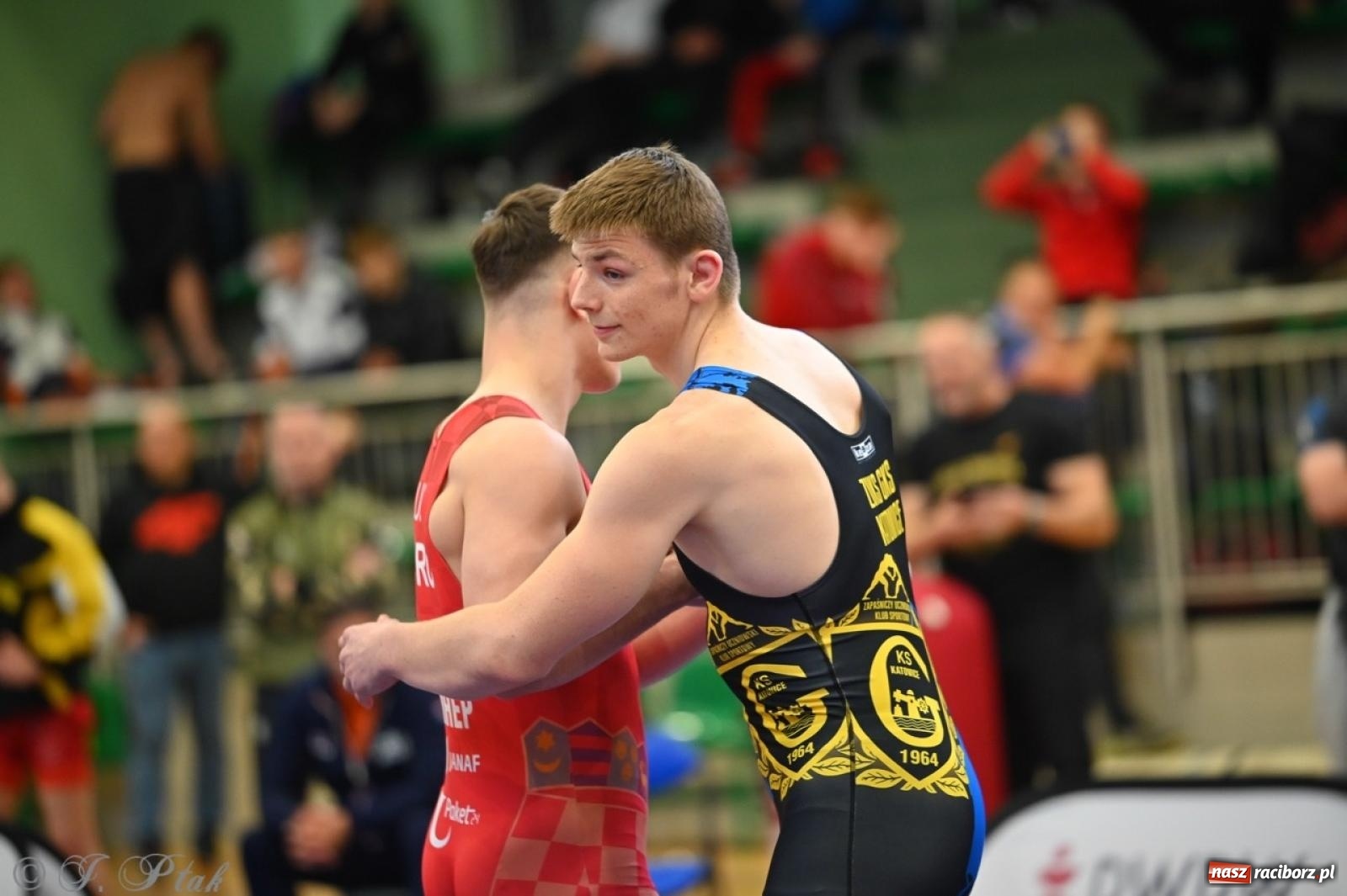 Zdjęcie w galerii na portalu naszraciborz.pl: Międzynarodowe starcie na matach. Racibórz gospodarzem Mistrzostw Polski Juniorów w zapasach klasycznych wiadomości z regionu