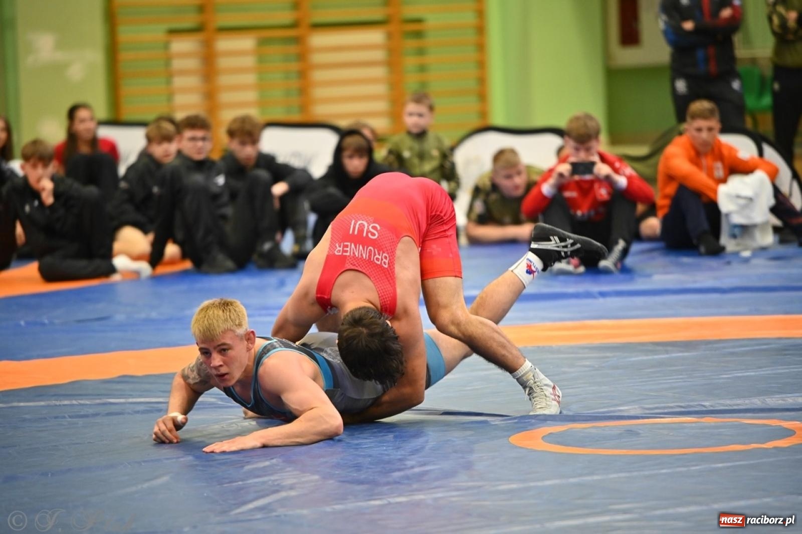 Zdjęcie w galerii na portalu naszraciborz.pl: Międzynarodowe starcie na matach. Racibórz gospodarzem Mistrzostw Polski Juniorów w zapasach klasycznych wiadomości z regionu