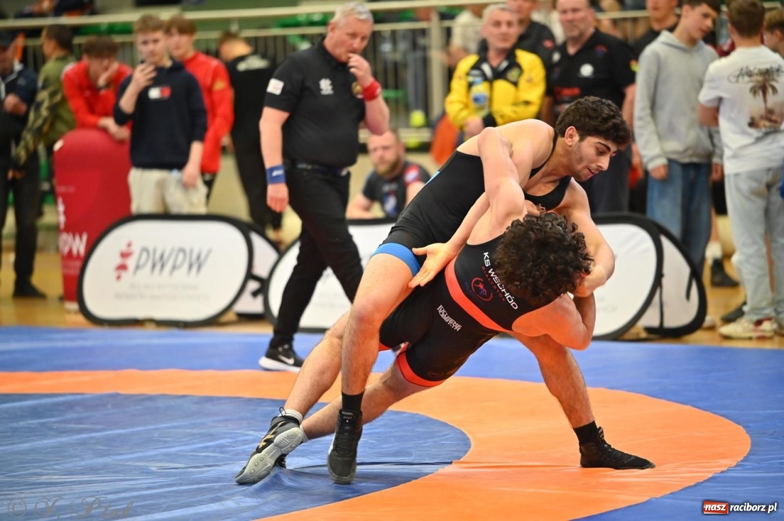 Zdjęcie w galerii na portalu naszraciborz.pl: Międzynarodowe starcie na matach. Racibórz gospodarzem Mistrzostw Polski Juniorów w zapasach klasycznych wiadomości z regionu