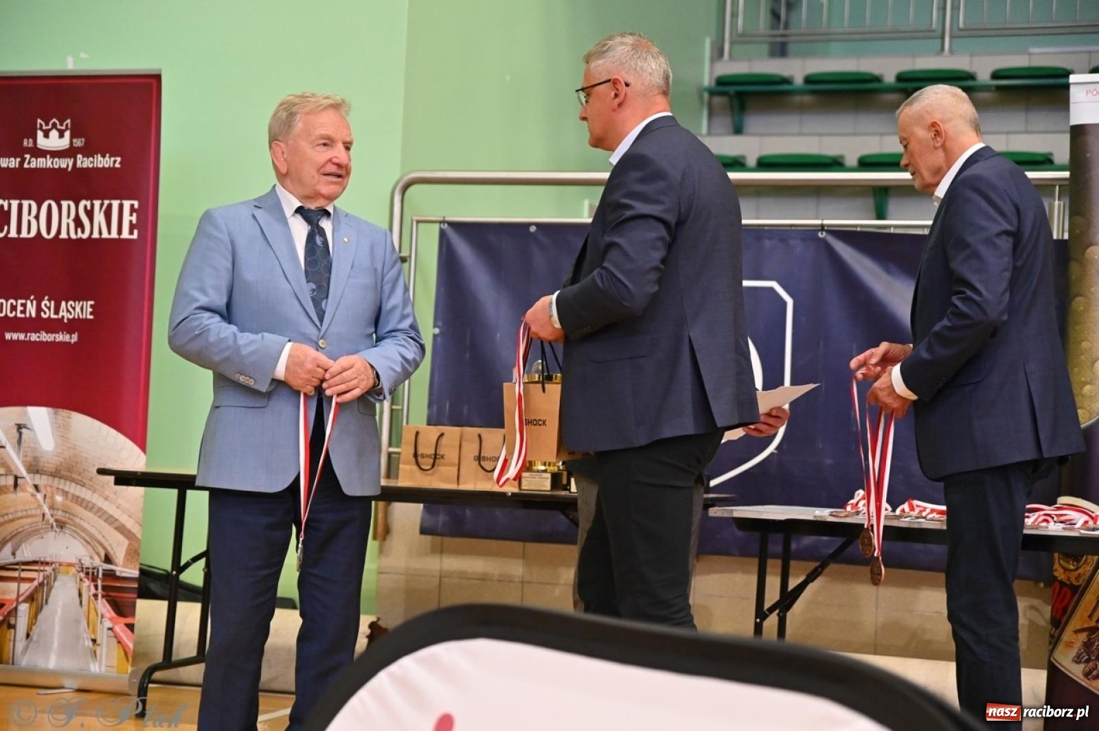 Zdjęcie w galerii na portalu naszraciborz.pl: Międzynarodowe starcie na matach. Racibórz gospodarzem Mistrzostw Polski Juniorów w zapasach klasycznych wiadomości z regionu