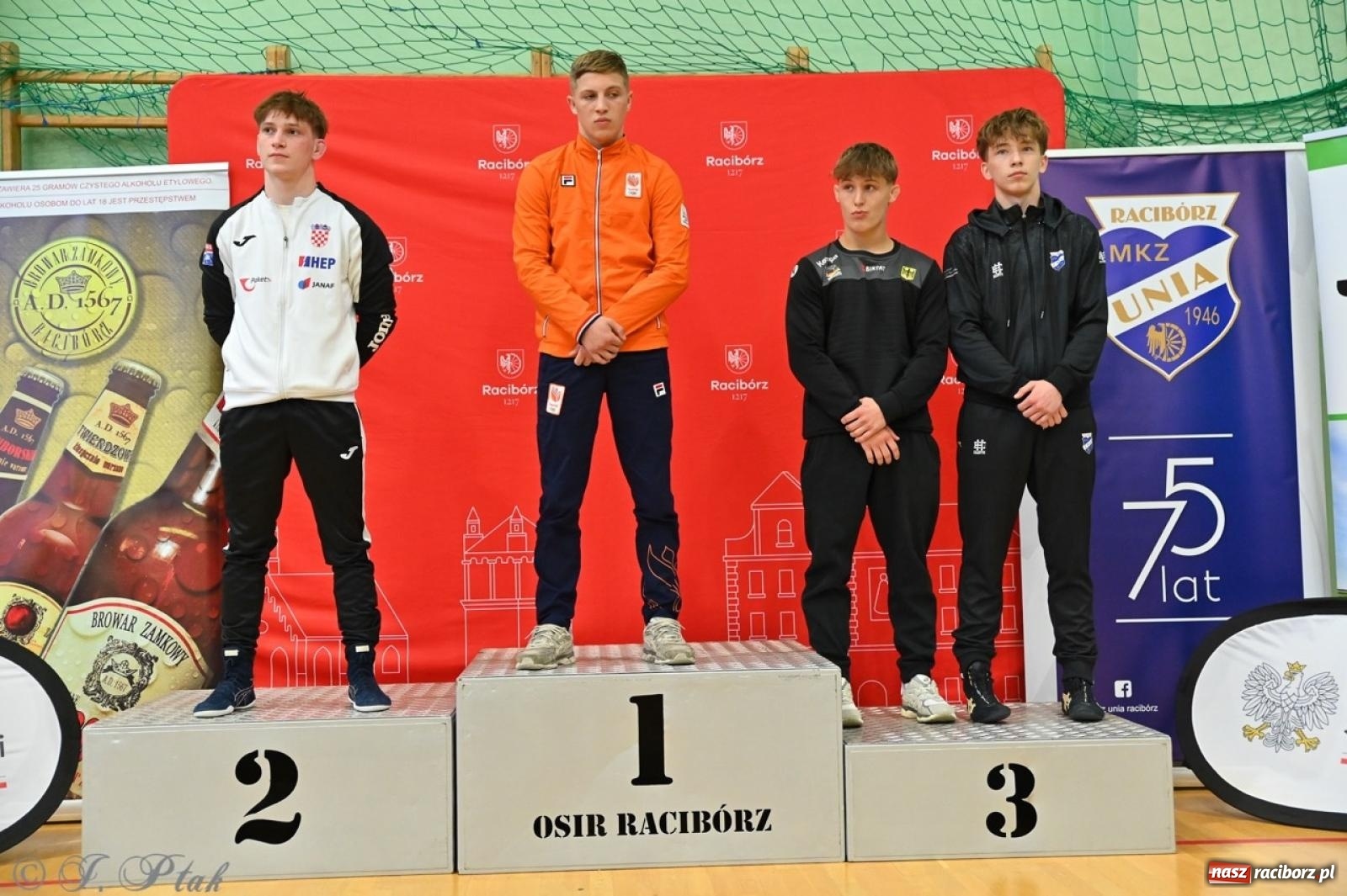 Zdjęcie w galerii na portalu naszraciborz.pl: Międzynarodowe starcie na matach. Racibórz gospodarzem Mistrzostw Polski Juniorów w zapasach klasycznych wiadomości z regionu