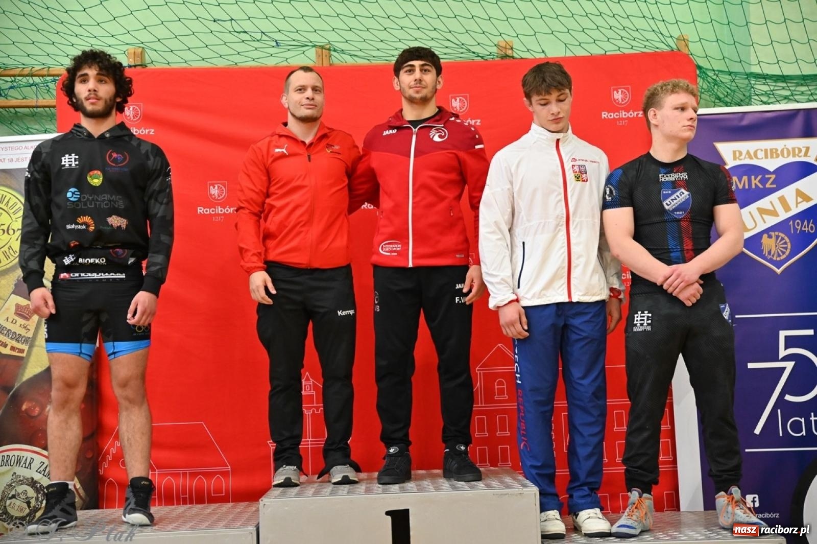 Zdjęcie w galerii na portalu naszraciborz.pl: Międzynarodowe starcie na matach. Racibórz gospodarzem Mistrzostw Polski Juniorów w zapasach klasycznych wiadomości z regionu