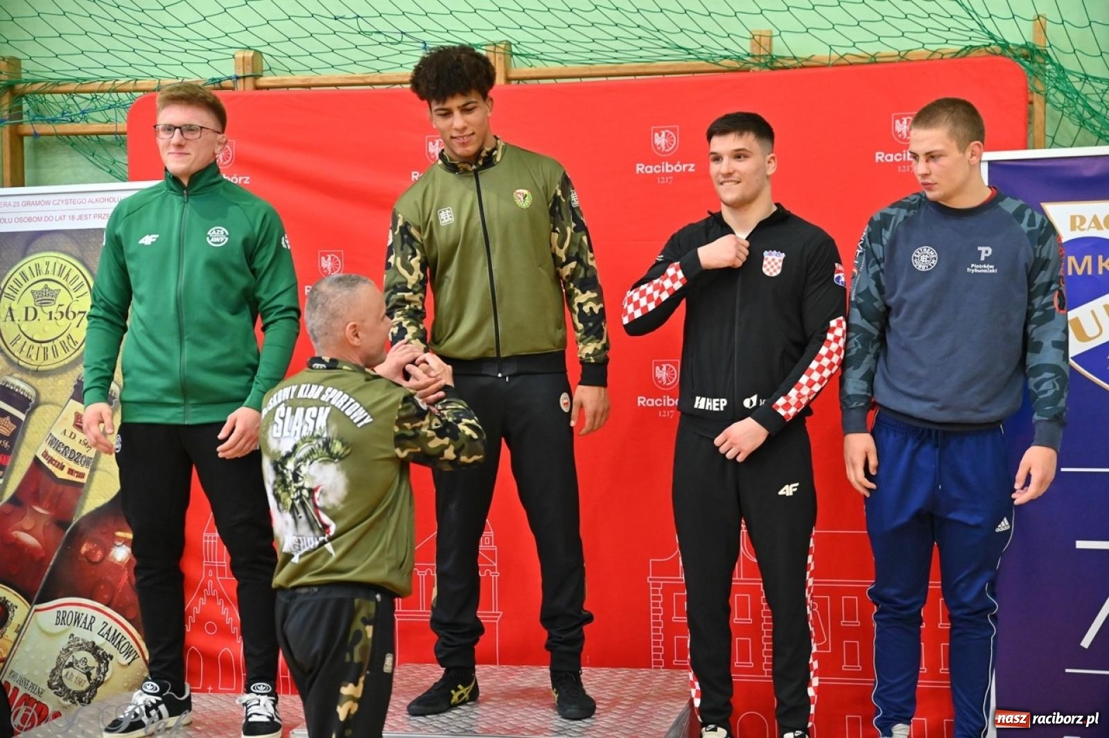 Zdjęcie w galerii na portalu naszraciborz.pl: Międzynarodowe starcie na matach. Racibórz gospodarzem Mistrzostw Polski Juniorów w zapasach klasycznych wiadomości z regionu