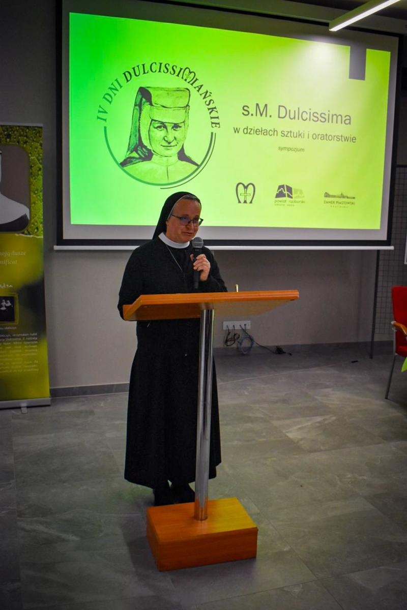 Zdjęcie w galerii na portalu naszraciborz.pl: Zamek Piastowski przestrzenią dla sacrum. IV Dni Dulcissimiańskie poświęcone s. Dulcissimie wiadomości z regionu