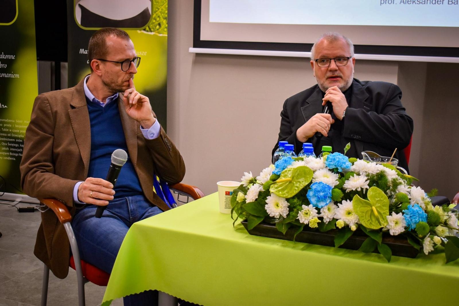 Zdjęcie w galerii na portalu naszraciborz.pl: Zamek Piastowski przestrzenią dla sacrum. IV Dni Dulcissimiańskie poświęcone s. Dulcissimie wiadomości z regionu