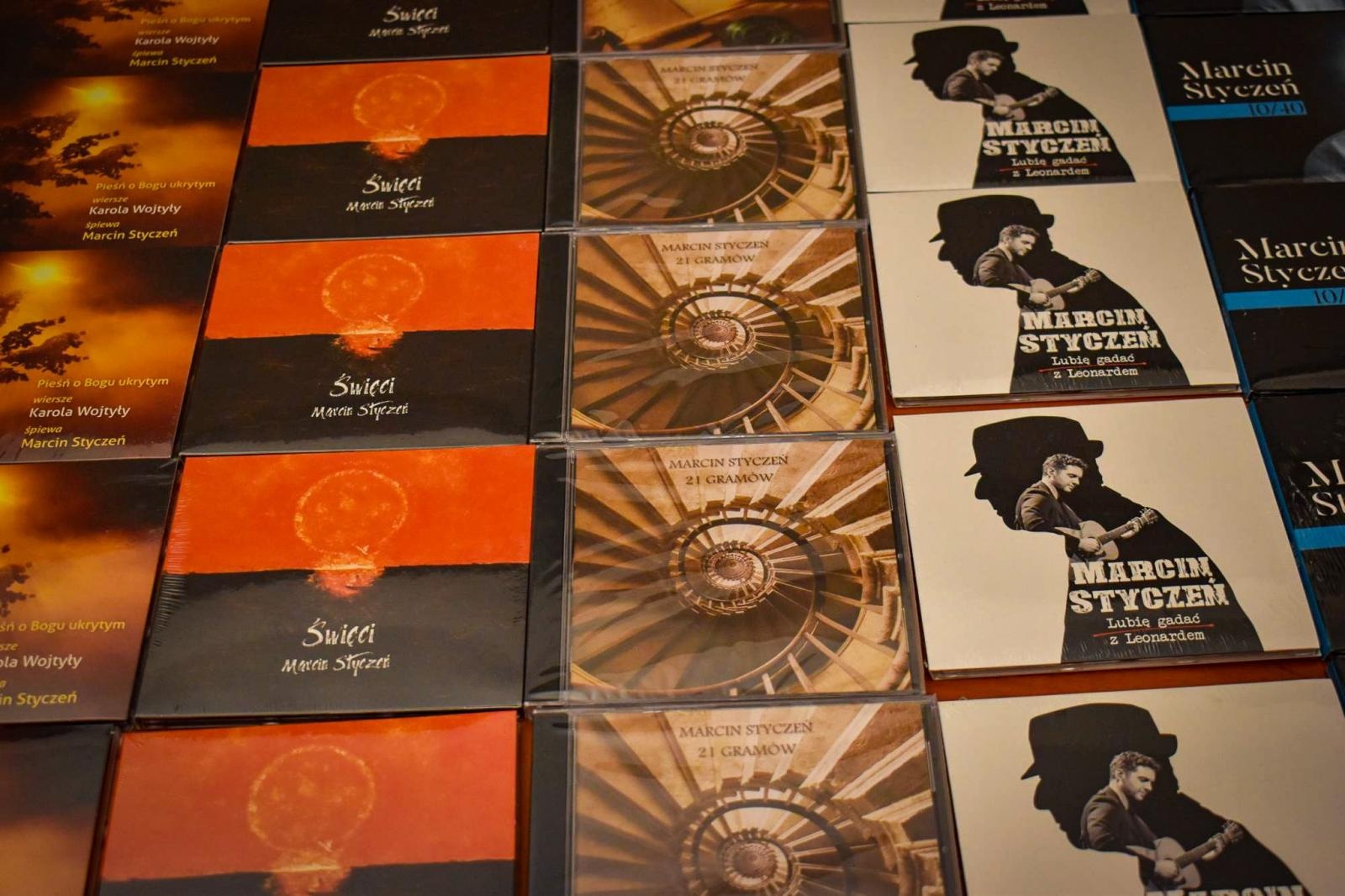 Zdjęcie w galerii na portalu naszraciborz.pl: Zamek Piastowski przestrzenią dla sacrum. IV Dni Dulcissimiańskie poświęcone s. Dulcissimie wiadomości z regionu