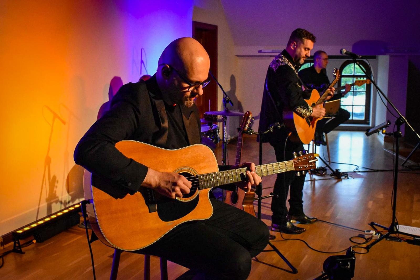 Zdjęcie w galerii na portalu naszraciborz.pl: Zamek Piastowski przestrzenią dla sacrum. IV Dni Dulcissimiańskie poświęcone s. Dulcissimie wiadomości z regionu