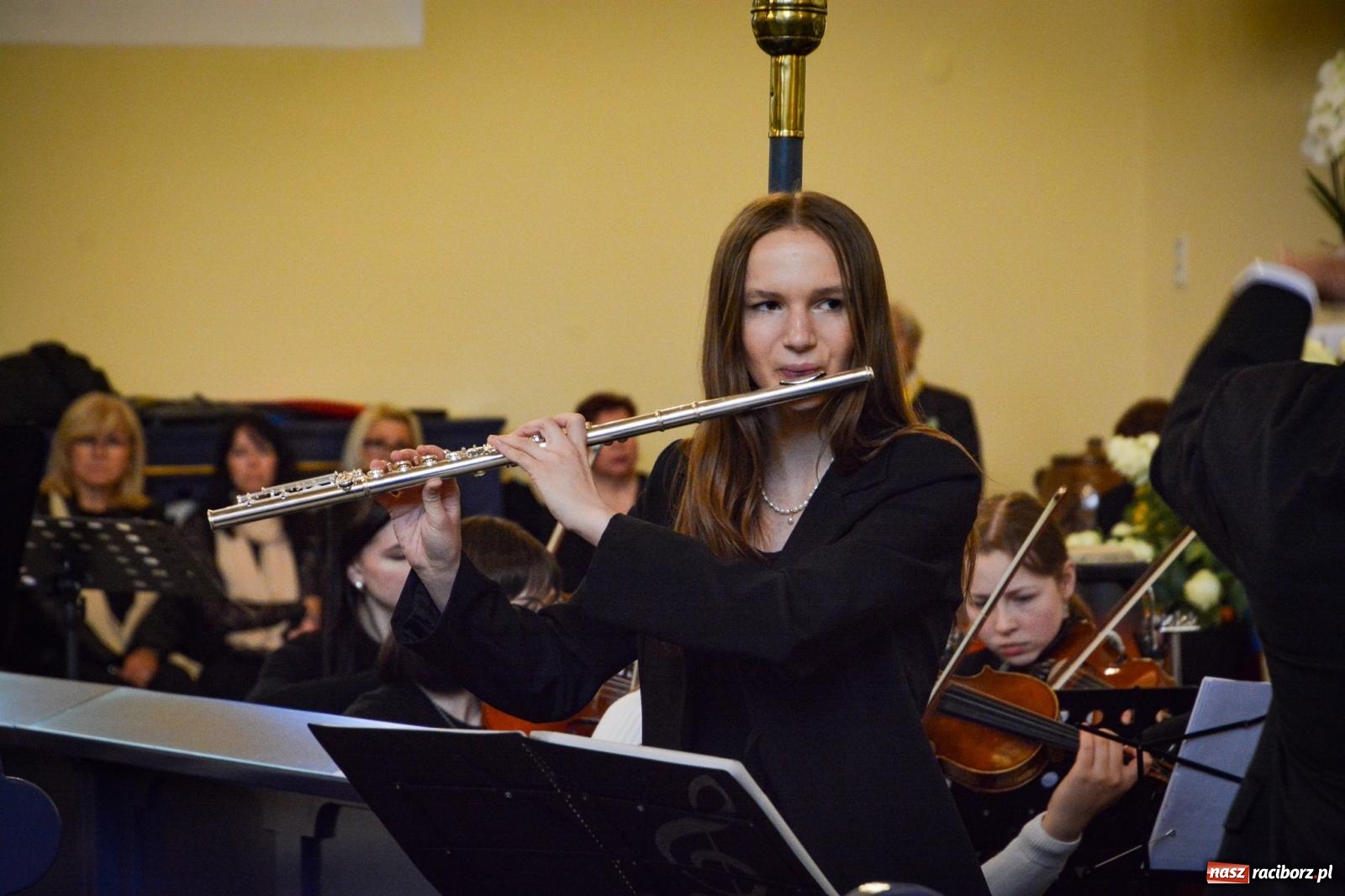 Zdjęcie w galerii na portalu naszraciborz.pl: Muzyczna modlitwa i dialog narodów. Majowy koncert sakralny w Brzeziu [FOTO i WIDEO] wiadomości z regionu