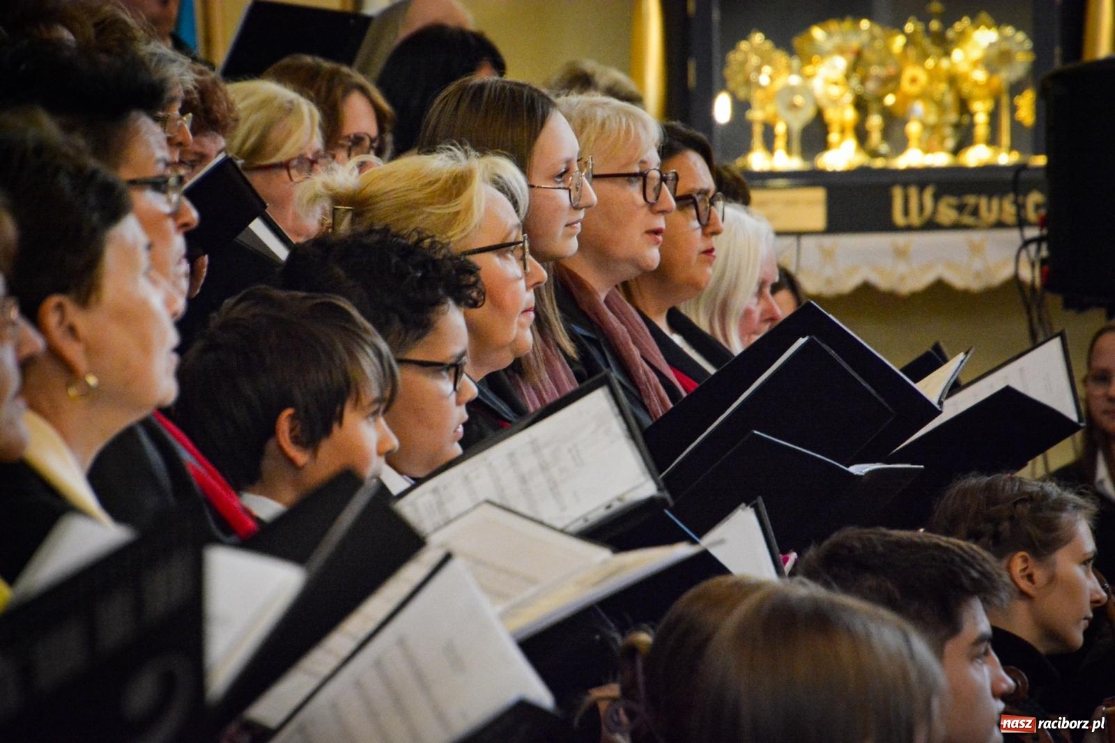 Zdjęcie w galerii na portalu naszraciborz.pl: Muzyczna modlitwa i dialog narodów. Majowy koncert sakralny w Brzeziu [FOTO i WIDEO] wiadomości z regionu