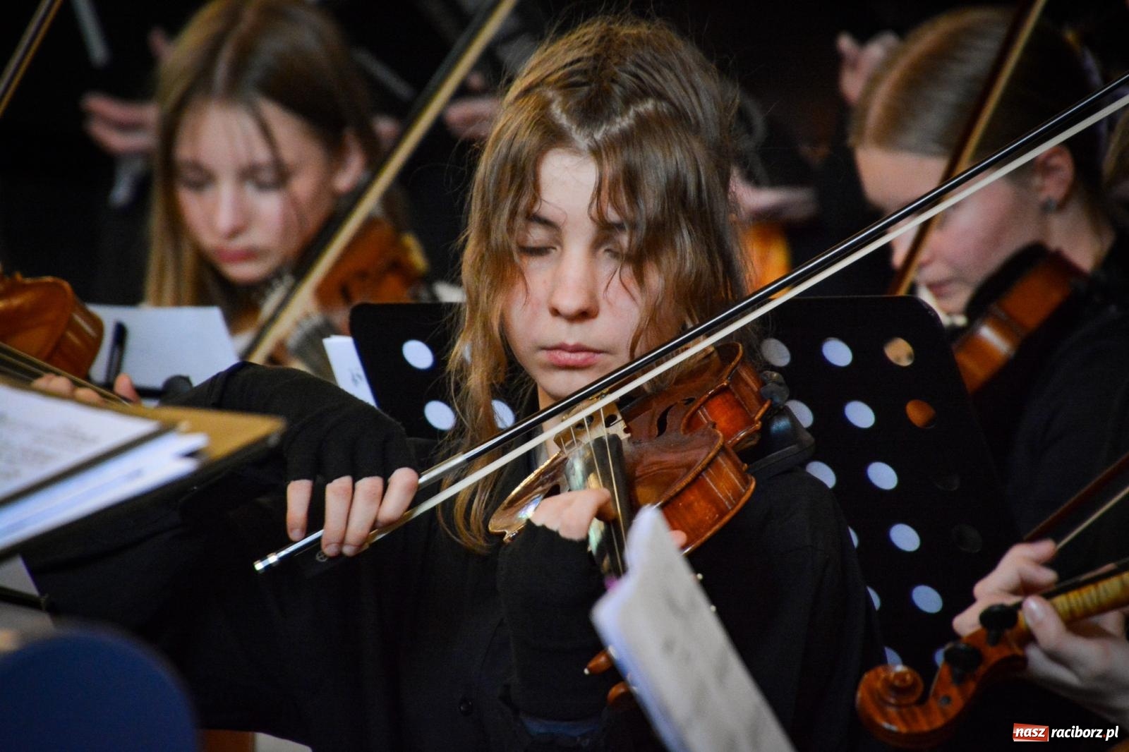 Zdjęcie w galerii na portalu naszraciborz.pl: Muzyczna modlitwa i dialog narodów. Majowy koncert sakralny w Brzeziu [FOTO i WIDEO] wiadomości z regionu