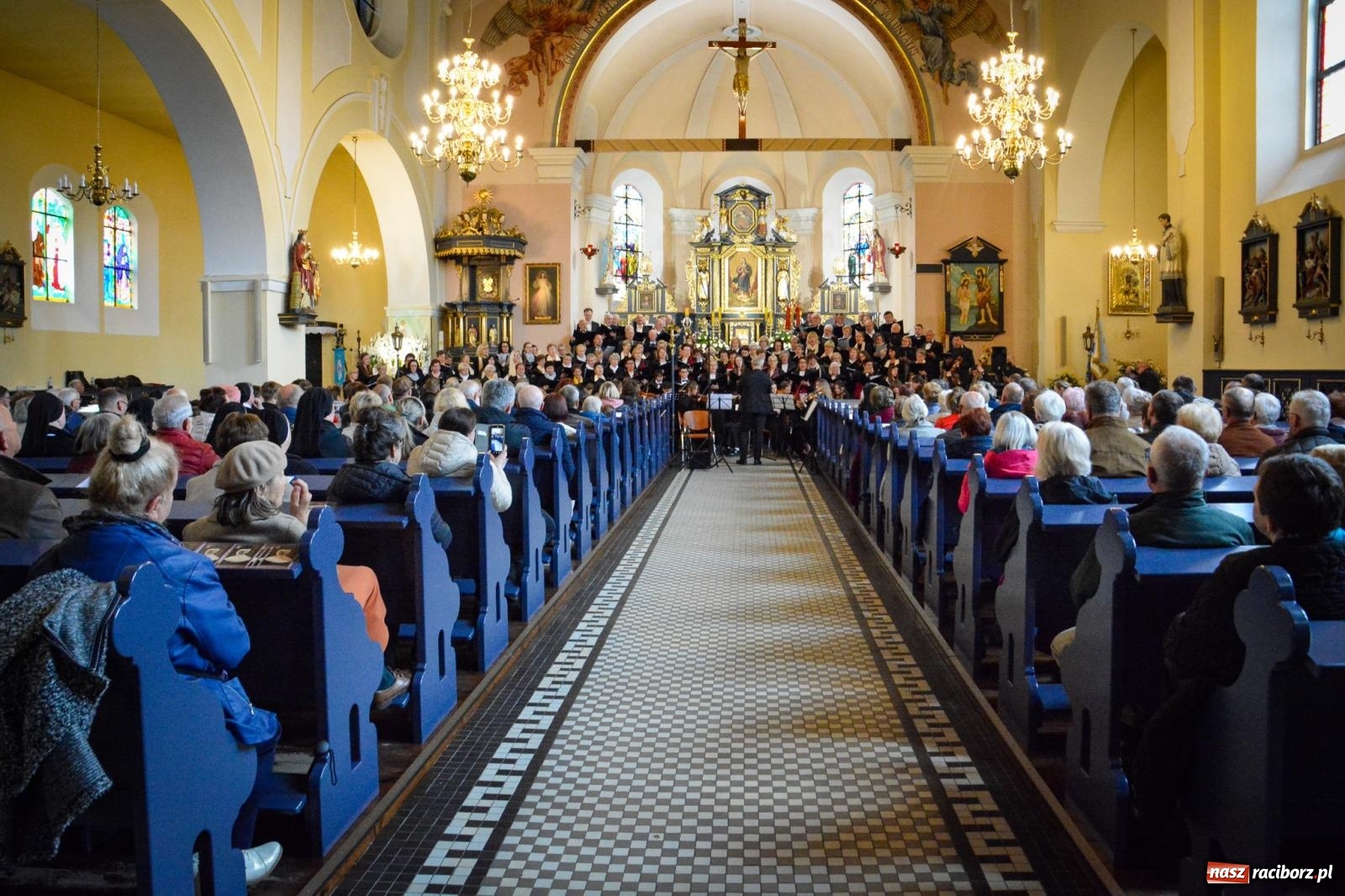 Zdjęcie w galerii na portalu naszraciborz.pl: Muzyczna modlitwa i dialog narodów. Majowy koncert sakralny w Brzeziu [FOTO i WIDEO] wiadomości z regionu