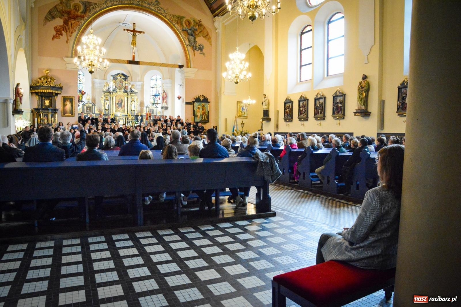 Zdjęcie w galerii na portalu naszraciborz.pl: Muzyczna modlitwa i dialog narodów. Majowy koncert sakralny w Brzeziu [FOTO i WIDEO] wiadomości z regionu