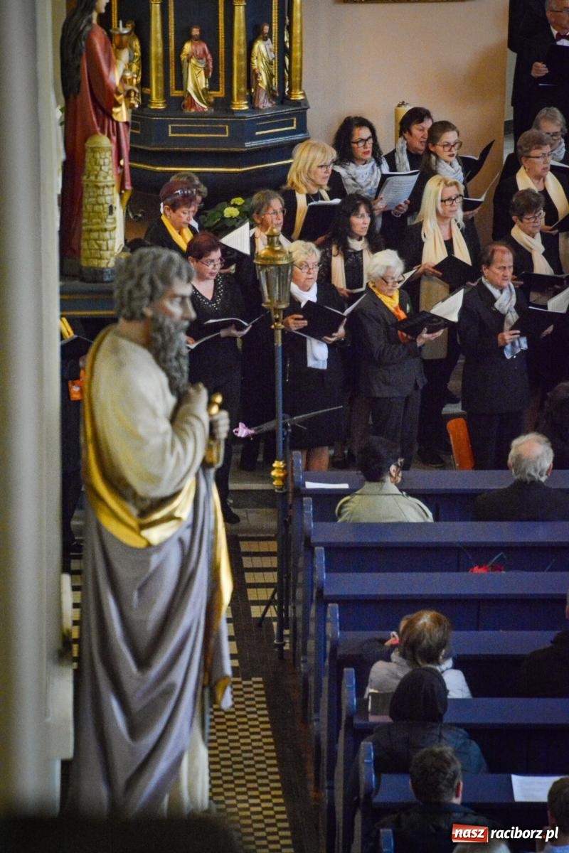 Zdjęcie w galerii na portalu naszraciborz.pl: Muzyczna modlitwa i dialog narodów. Majowy koncert sakralny w Brzeziu [FOTO i WIDEO] wiadomości z regionu