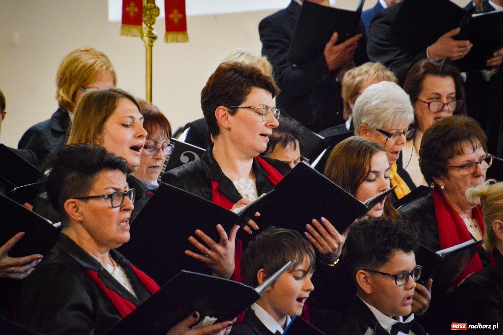 Zdjęcie w galerii na portalu naszraciborz.pl: Muzyczna modlitwa i dialog narodów. Majowy koncert sakralny w Brzeziu [FOTO i WIDEO] wiadomości z regionu