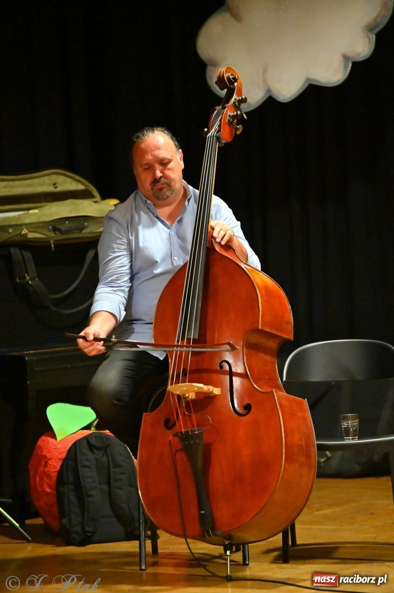 Zdjęcie w galerii na portalu naszraciborz.pl: Maluchy w krainie dźwięku i śpiewające koźlątka – muzyczna przygoda w RCK wiadomości z regionu