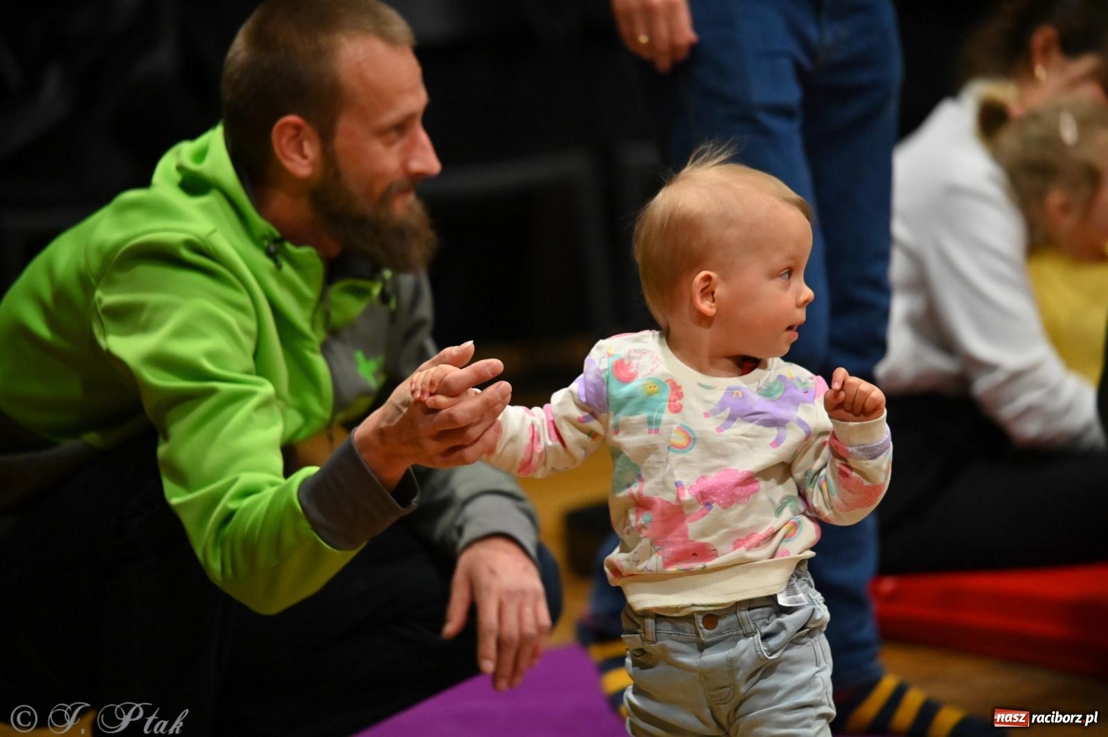 Zdjęcie w galerii na portalu naszraciborz.pl: Maluchy w krainie dźwięku i śpiewające koźlątka – muzyczna przygoda w RCK wiadomości z regionu