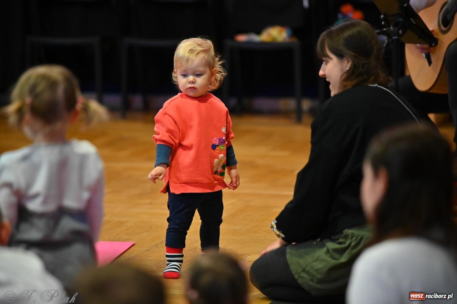 Zdjęcie w galerii na portalu naszraciborz.pl: Maluchy w krainie dźwięku i śpiewające koźlątka – muzyczna przygoda w RCK wiadomości z regionu
