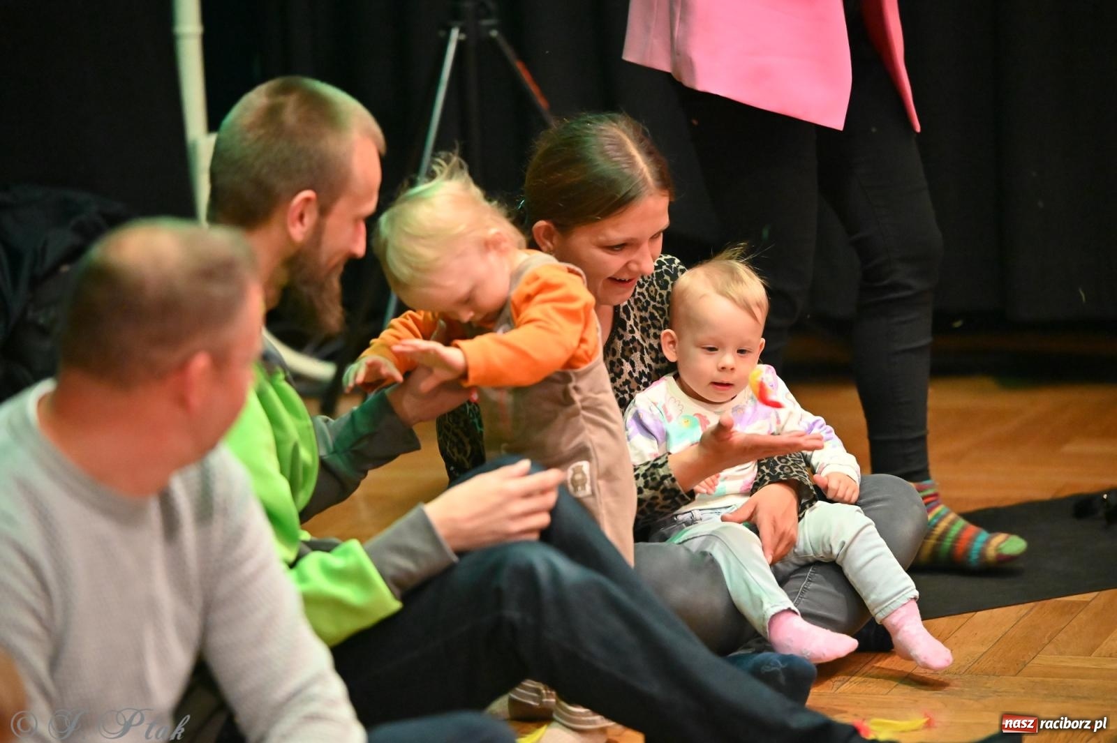 Zdjęcie w galerii na portalu naszraciborz.pl: Maluchy w krainie dźwięku i śpiewające koźlątka – muzyczna przygoda w RCK wiadomości z regionu