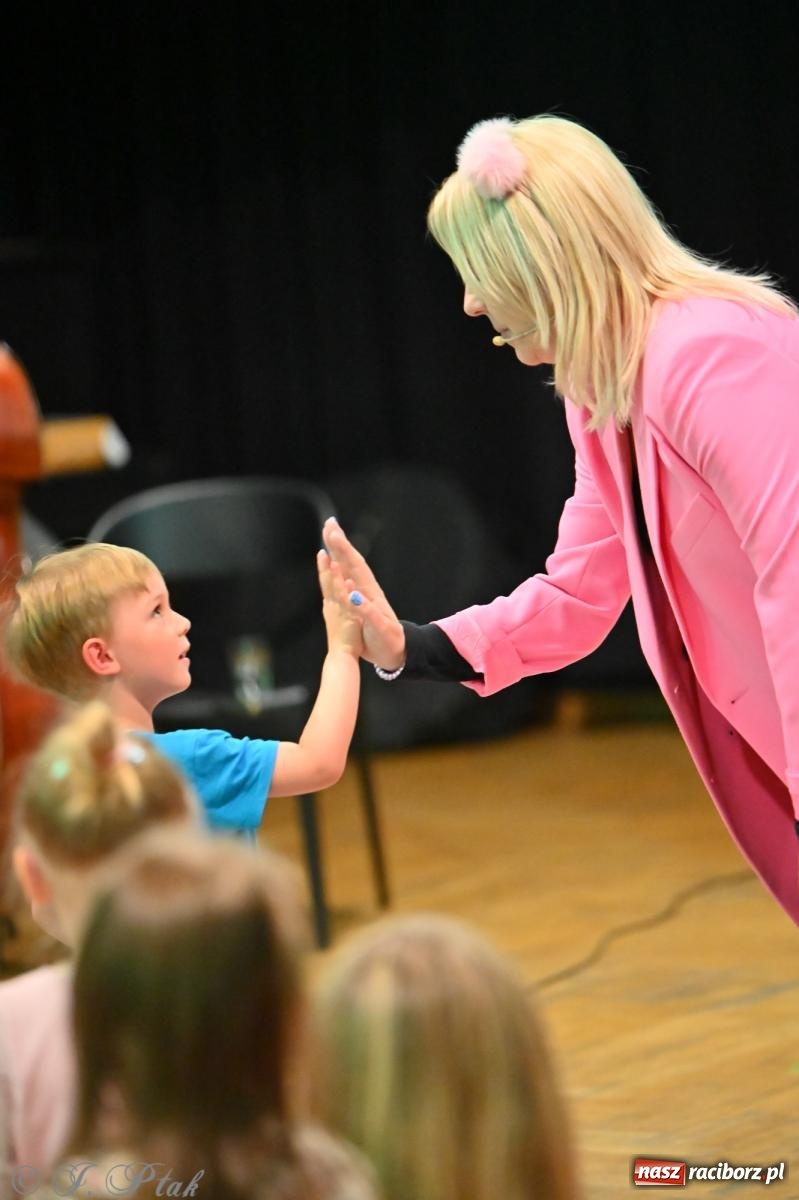 Zdjęcie w galerii na portalu naszraciborz.pl: Maluchy w krainie dźwięku i śpiewające koźlątka – muzyczna przygoda w RCK wiadomości z regionu