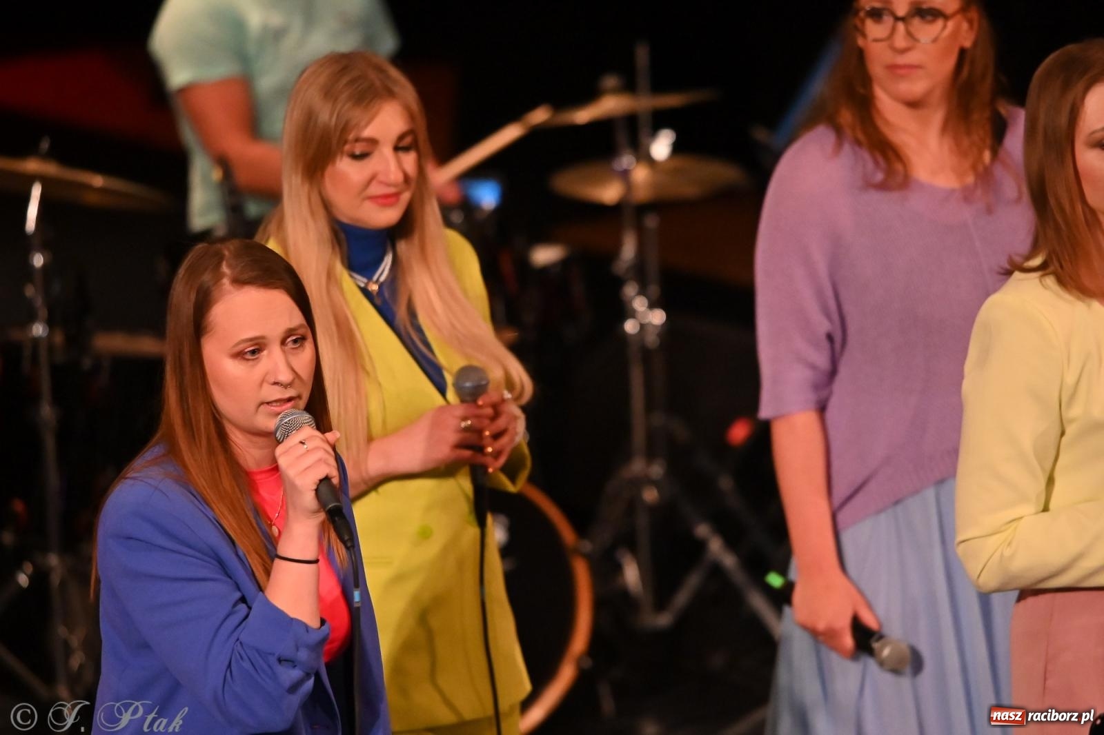 Zdjęcie w galerii na portalu naszraciborz.pl: Koncert zespołu wokalnego Perspektywa Adults przyciągnął liczną publiczność wiadomości z regionu
