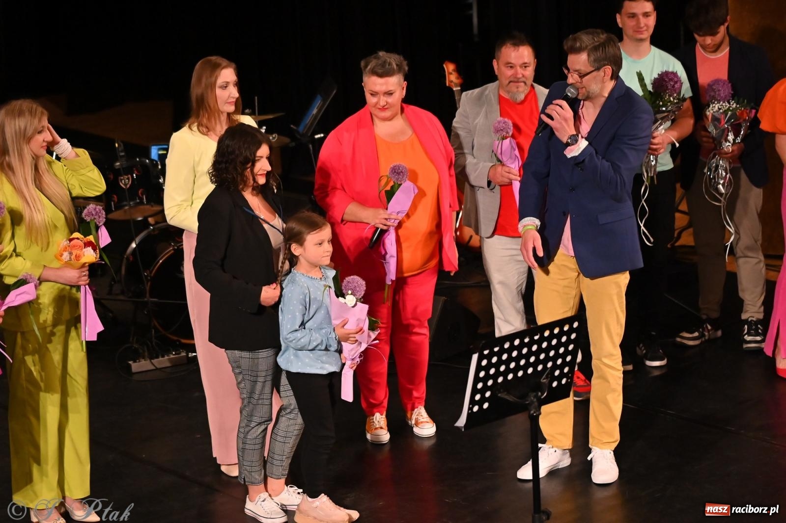 Zdjęcie w galerii na portalu naszraciborz.pl: Koncert zespołu wokalnego Perspektywa Adults przyciągnął liczną publiczność wiadomości z regionu