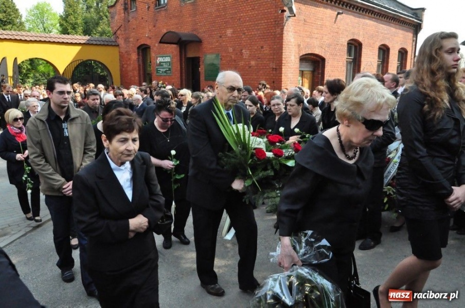 Zdjęcie w galerii na portalu naszraciborz.pl: Racibórz pożegnał Leszka Wykę wiadomości z regionu