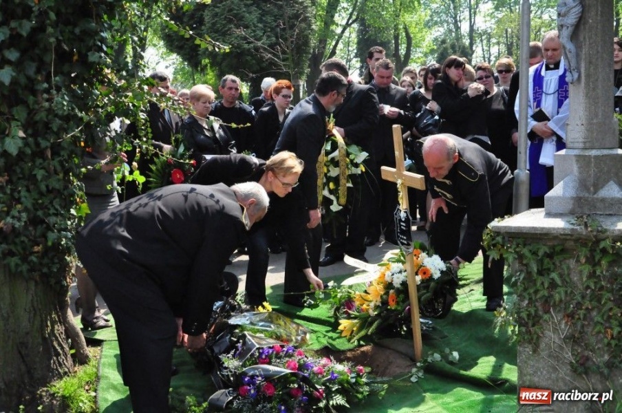 Zdjęcie w galerii na portalu naszraciborz.pl: Racibórz pożegnał Leszka Wykę wiadomości z regionu