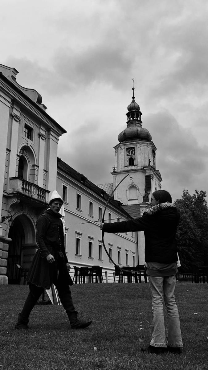 Zdjęcie w galerii na portalu naszraciborz.pl: Deszcz niestraszny pasjonatom – IV Jarmark Rękodzieła Regionalnego w Rudach pełen atrakcji wiadomości z regionu