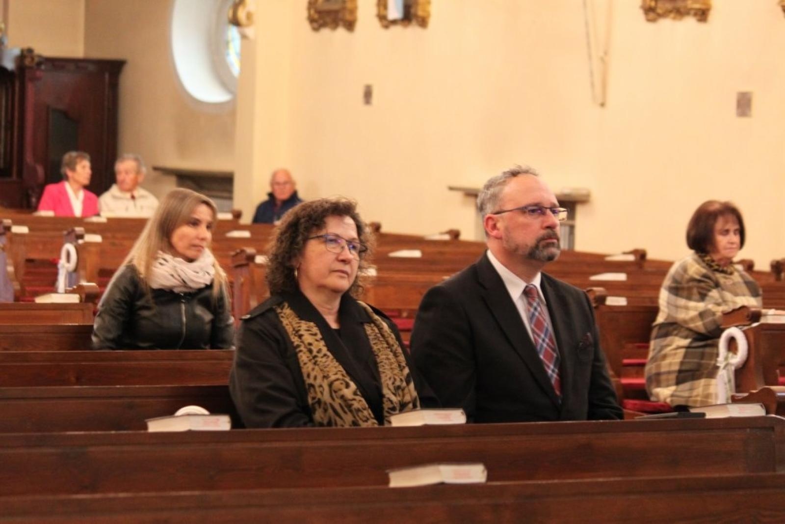 Zdjęcie w galerii na portalu naszraciborz.pl: Uroczyste poświęcenie dzwonu do kaplicy w Nędzy wiadomości z regionu