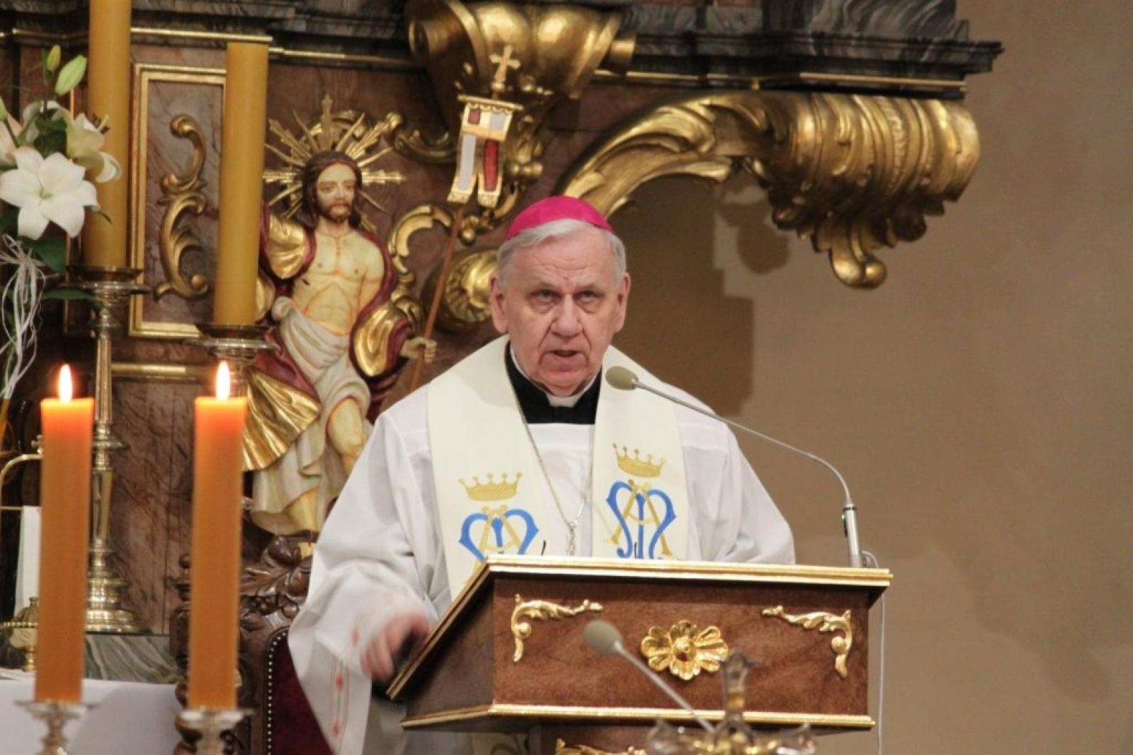 Zdjęcie w galerii na portalu naszraciborz.pl: Uroczyste poświęcenie dzwonu do kaplicy w Nędzy wiadomości z regionu