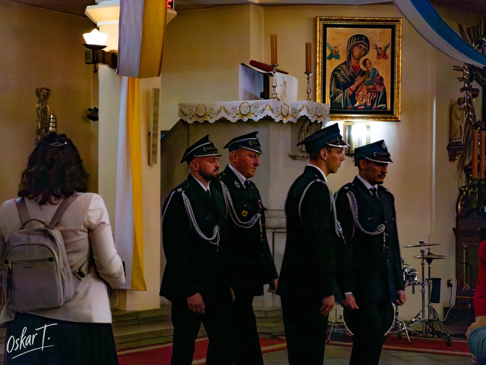 Zdjęcie w galerii na portalu naszraciborz.pl: Uroczyste poświęcenie dzwonu do kaplicy w Nędzy wiadomości z regionu