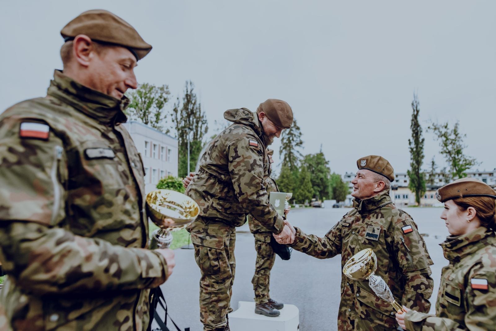 Zdjęcie w galerii na portalu naszraciborz.pl: Kuźnia Raciborska z sukcesami na ogólnopolskim konkursie Wojskowy Kierowca Roku 2025 WOT wiadomości z regionu