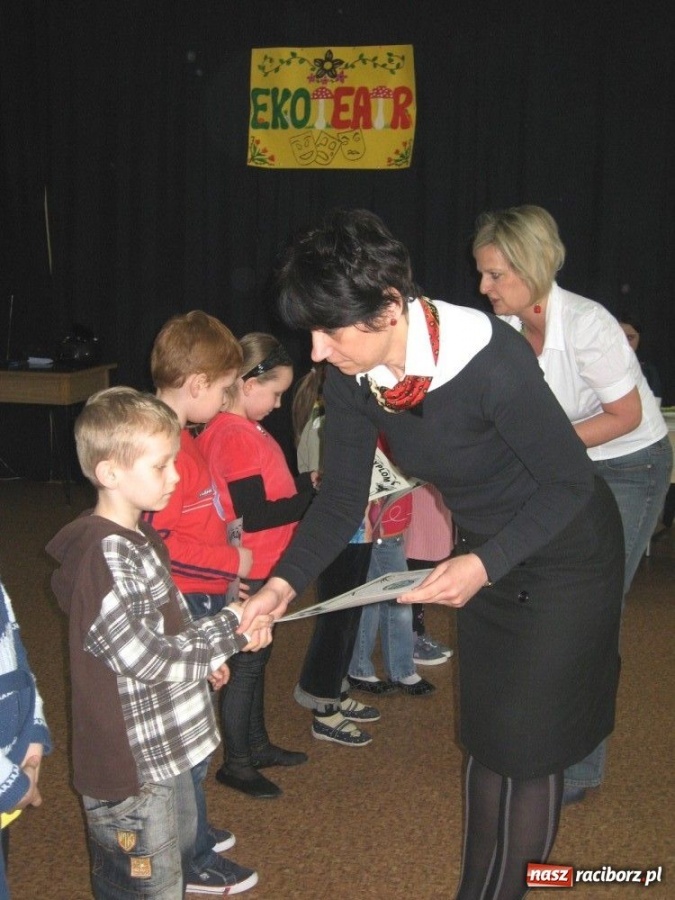 Zdjęcie w galerii na portalu naszraciborz.pl: Teatr, który uczy ekologii wiadomości z regionu