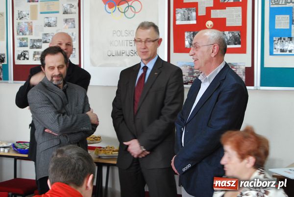 Zdjęcie w galerii na portalu naszraciborz.pl:  Tenisiści TKKF i Victorii nagrodzeni wiadomości z regionu