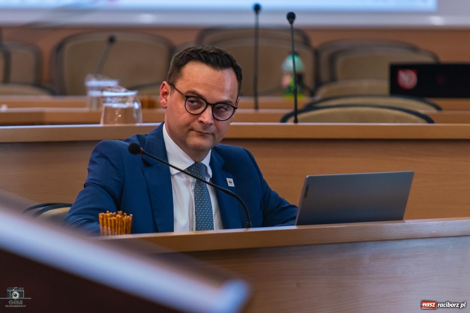 Zdjęcie w galerii na portalu naszraciborz.pl: OSiR pod lupą radnych: nowe bilety i rosnące koszty wiadomości z regionu