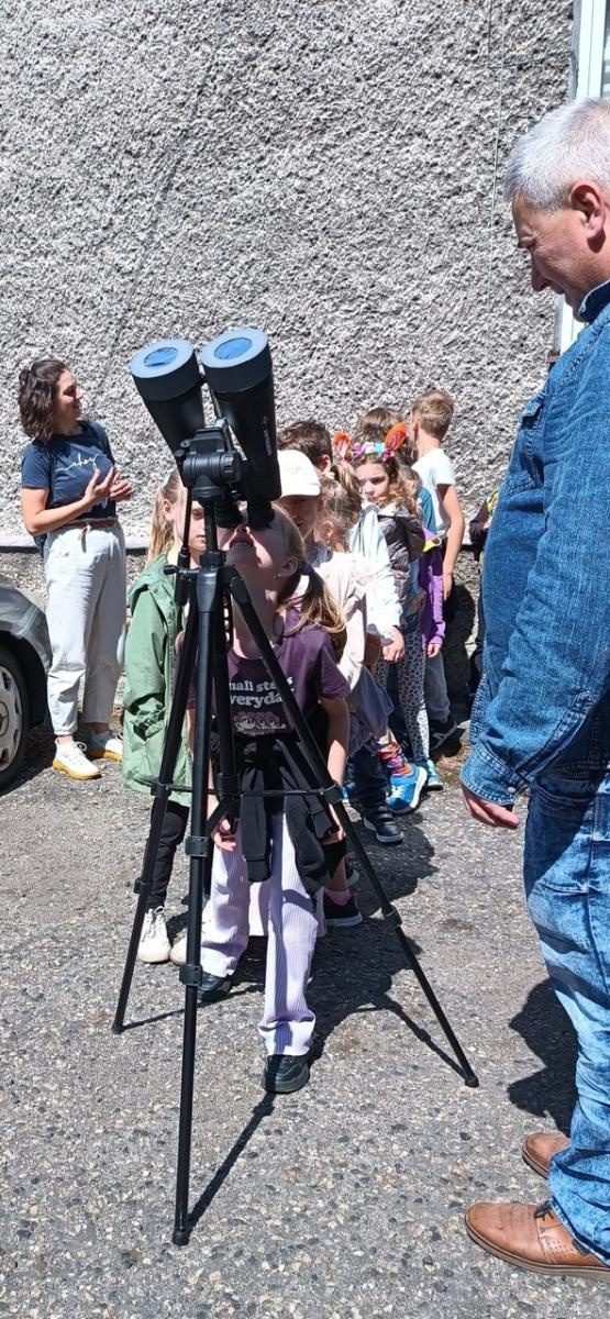 Zdjęcie w galerii na portalu naszraciborz.pl: Kosmiczna przygoda w bibliotece – uczniowie poznali tajemnice Wszechświata wiadomości z regionu