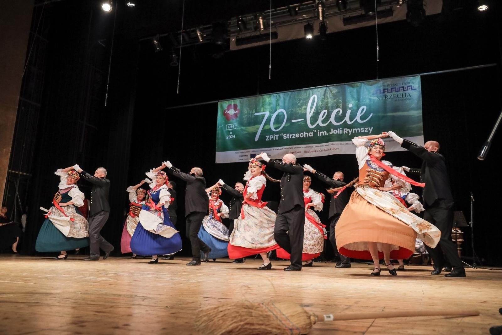 Zdjęcie w galerii na portalu naszraciborz.pl: Koncert Zespołu Pieśni i Tańca Strzecha im. Joli Rymszy już 1 czerwca [ZAPOWIEDŹ] wiadomości z regionu