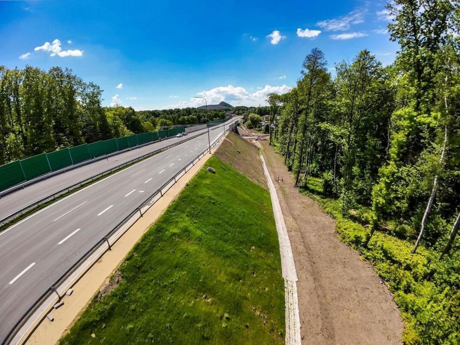 Zdjęcie w galerii na portalu naszraciborz.pl: Rybnik finiszuje z ostatnim odcinkiem drogi Racibórz-Pszczyna wiadomości z regionu