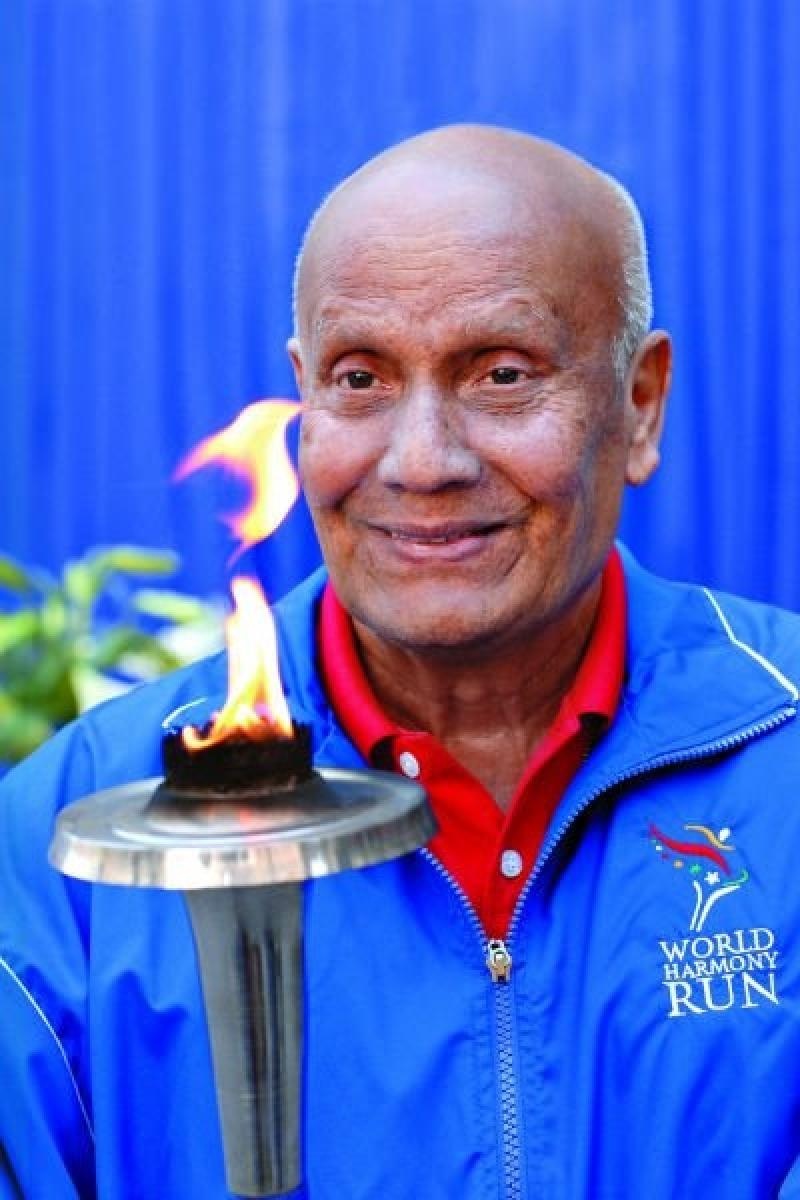 Zdjęcie w galerii na portalu naszraciborz.pl: Najdłuższy na świecie sztafetowy bieg z płonącą pochodnią pobiegnie przez Racibórz wiadomości z regionu