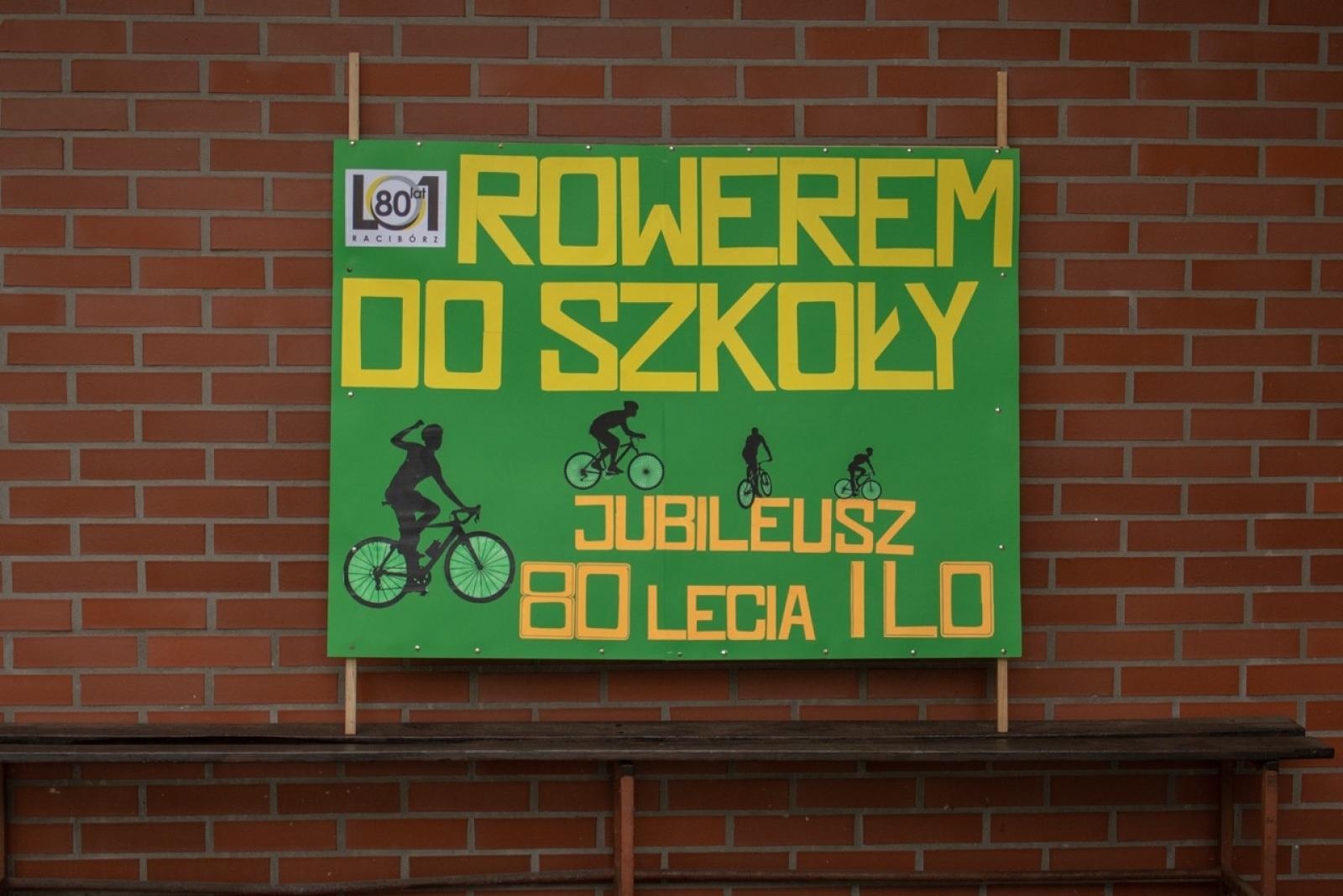 Zdjęcie w galerii na portalu naszraciborz.pl: Rowerowa akcja dla uczczenia jubileuszu 80-lecia Kasprowicza wiadomości z regionu