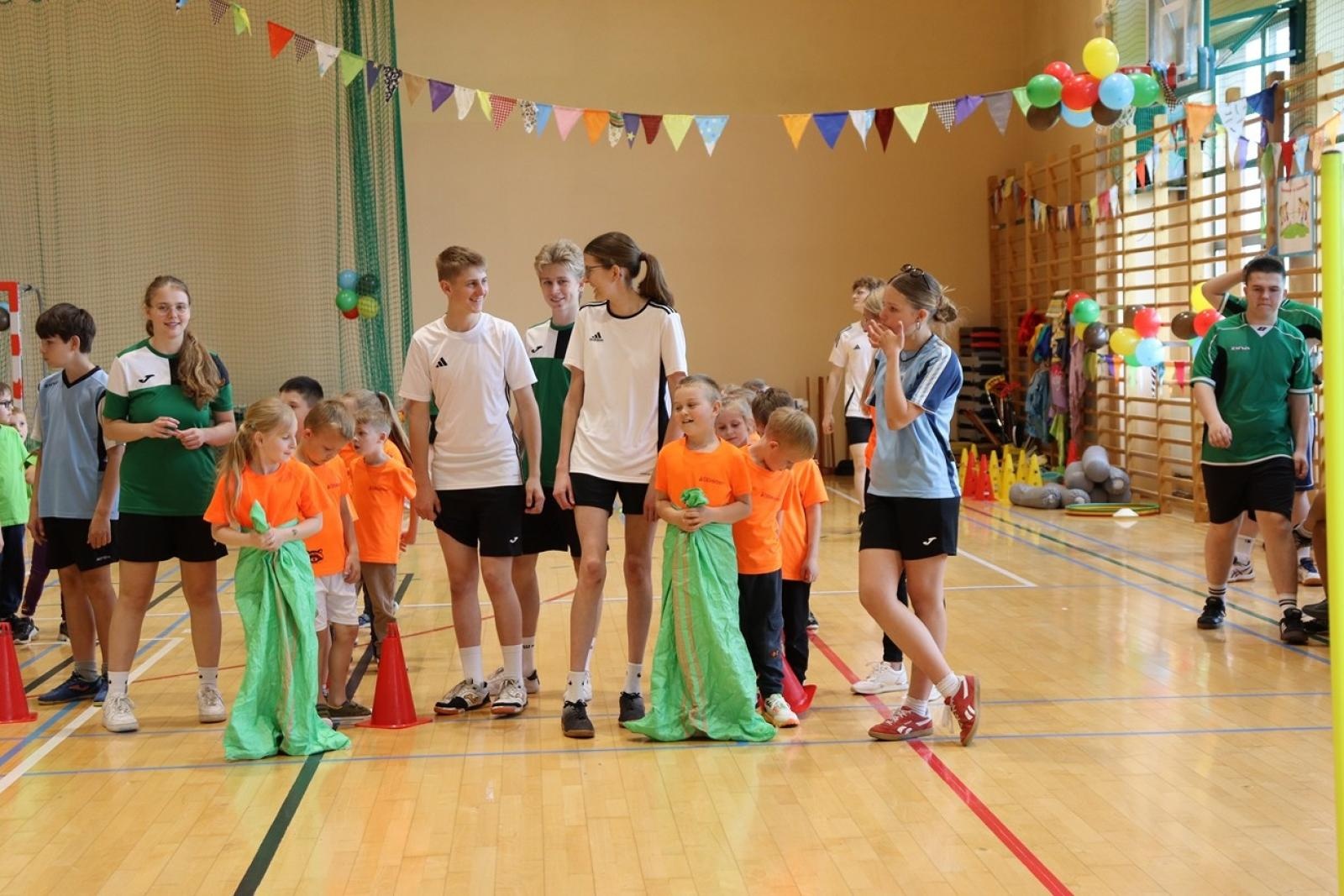 Zdjęcie w galerii na portalu naszraciborz.pl: Gminna Spartakiada Przedszkolaków w Rudniku: integracja i sportowe pasje wiadomości z regionu